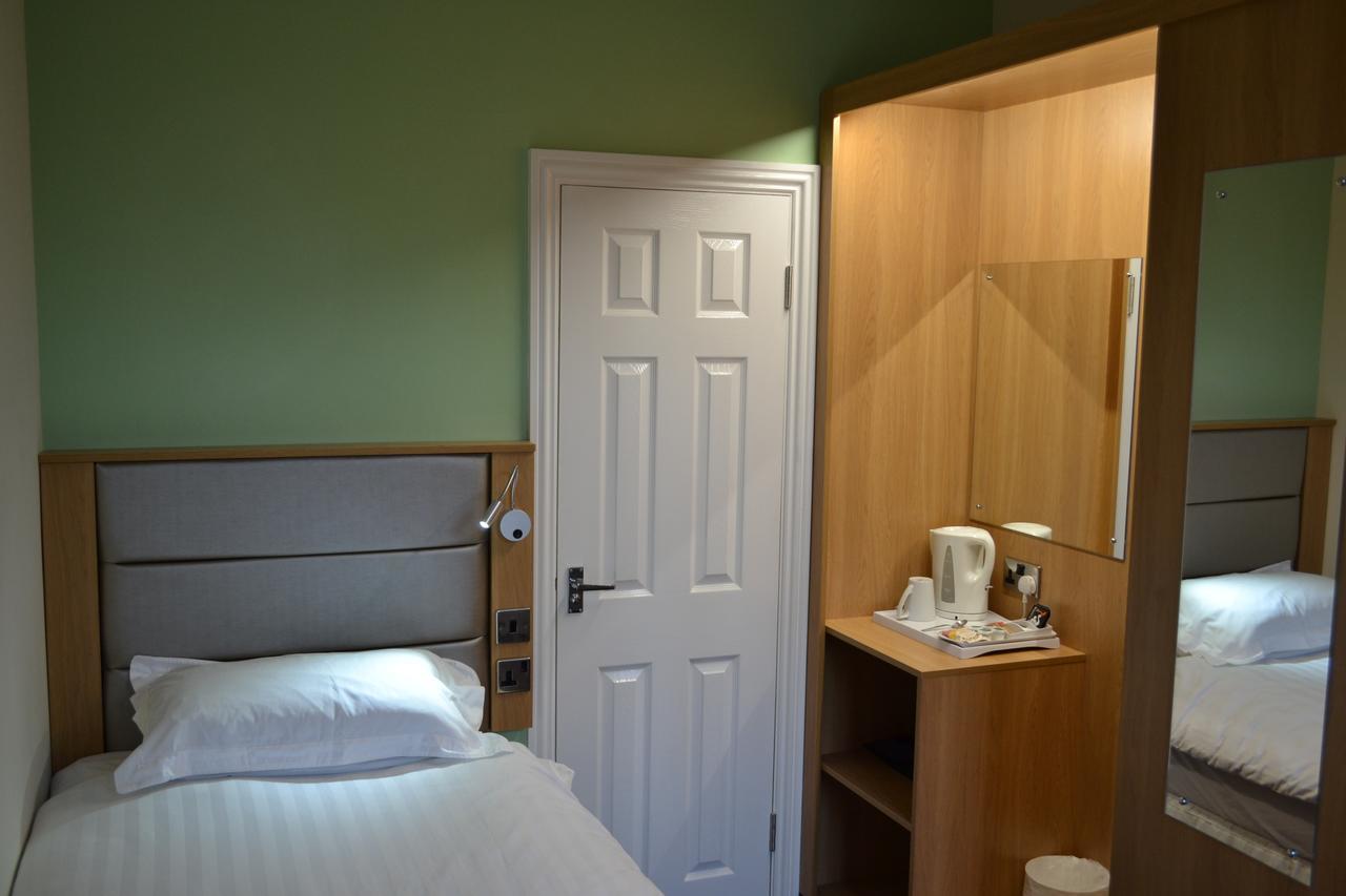 Oak Tree Inn ستانلي المظهر الخارجي الصورة